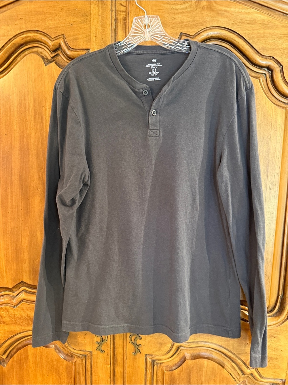H&M Men's Long-Sleeve Henley Shirt - Charcoal Black